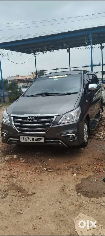 Toyota Innova 2011