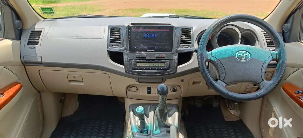 Toyota Fortuner [ ] 3.0 4x4 Mt, 2010