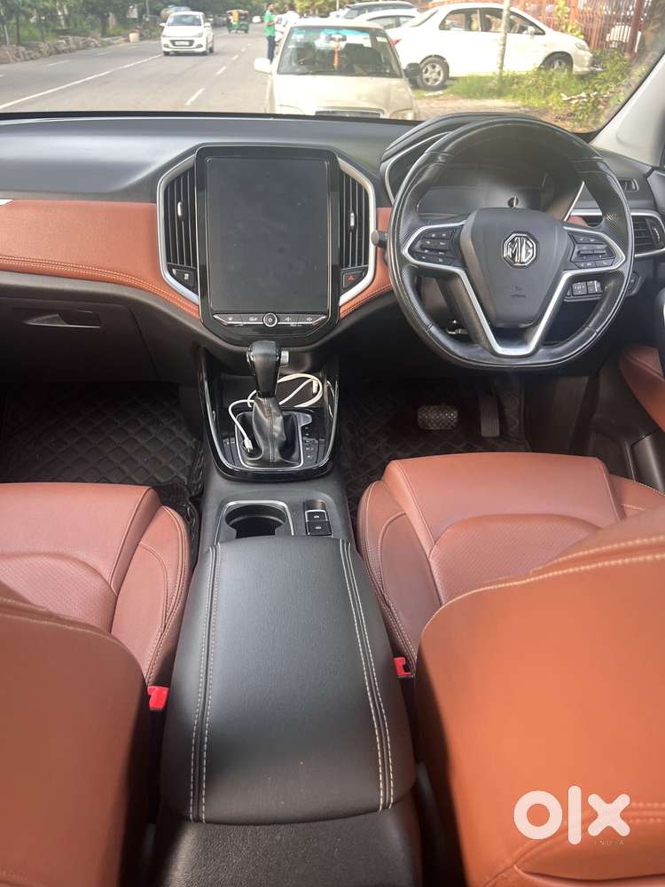 Mg Hector Plus Smart 1.5 Turbo Petrol 7 Str, 2022, Petrol