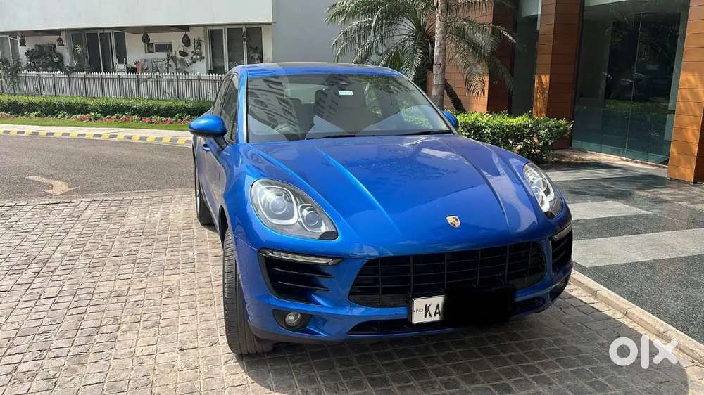 2018 Porsche Macan Turbo