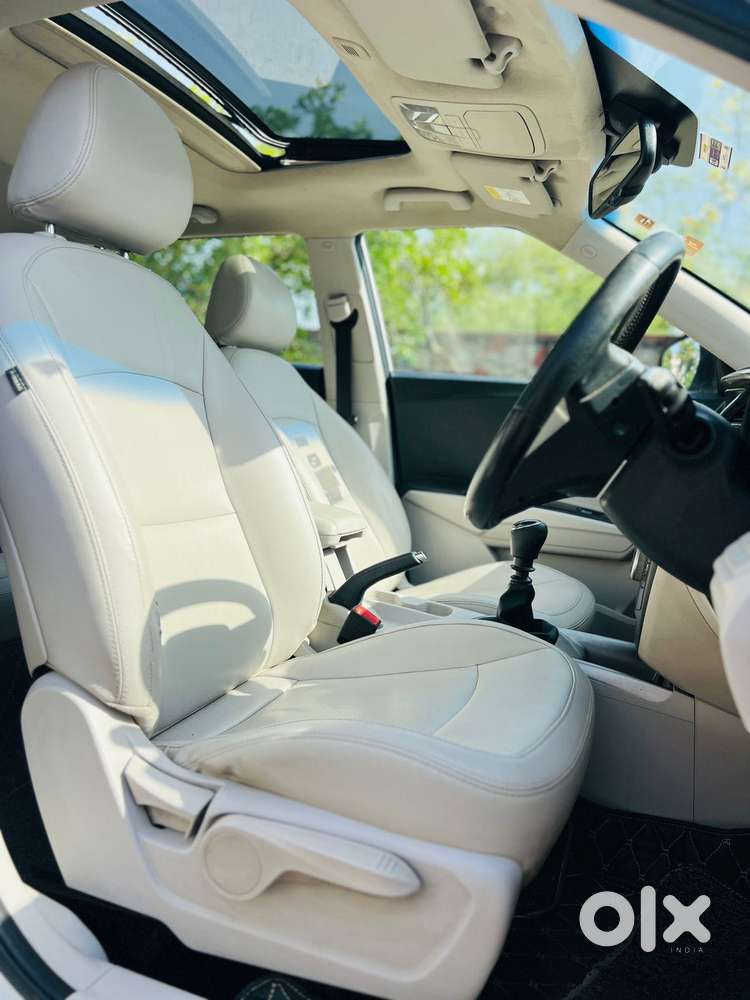 Mahindra Xuv300 W8 Option, 2021, Petrol
