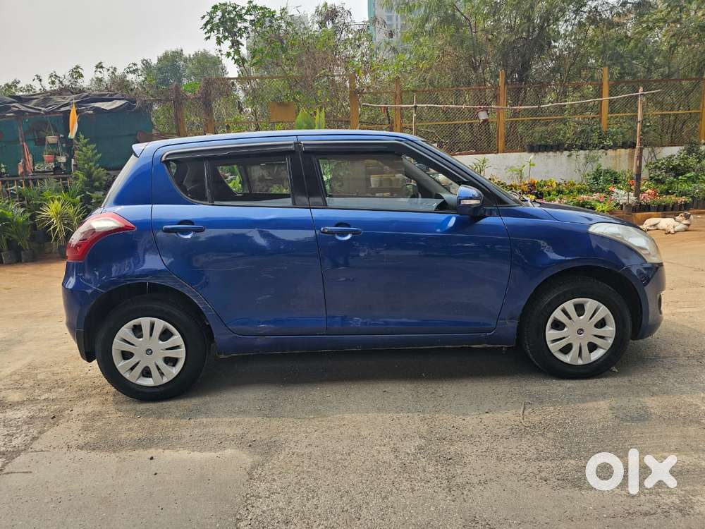 Maruti Suzuki Swift Vxi Abs Bsiv, 2013, Petrol