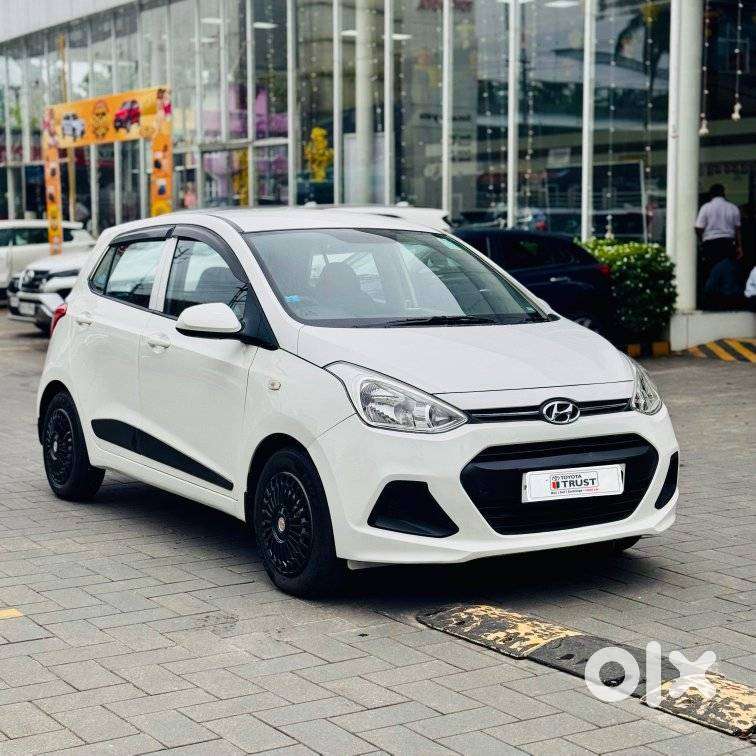 Hyundai Grand I10 Era, 2016, Petrol