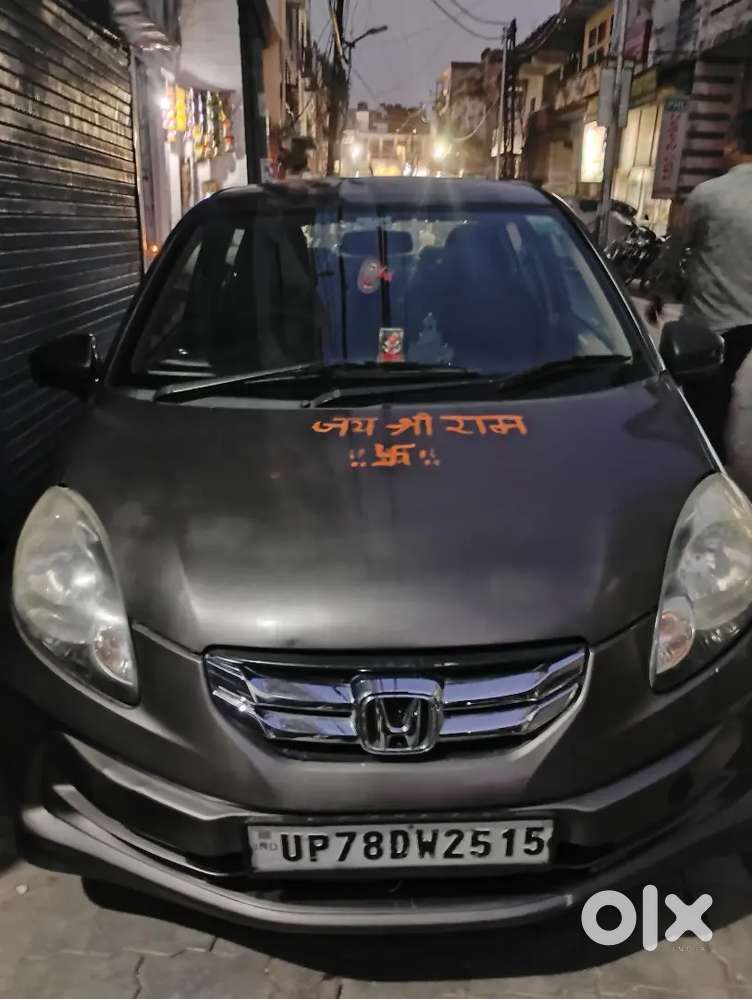 Honda Amaze 2015 Petrol Well Maintained