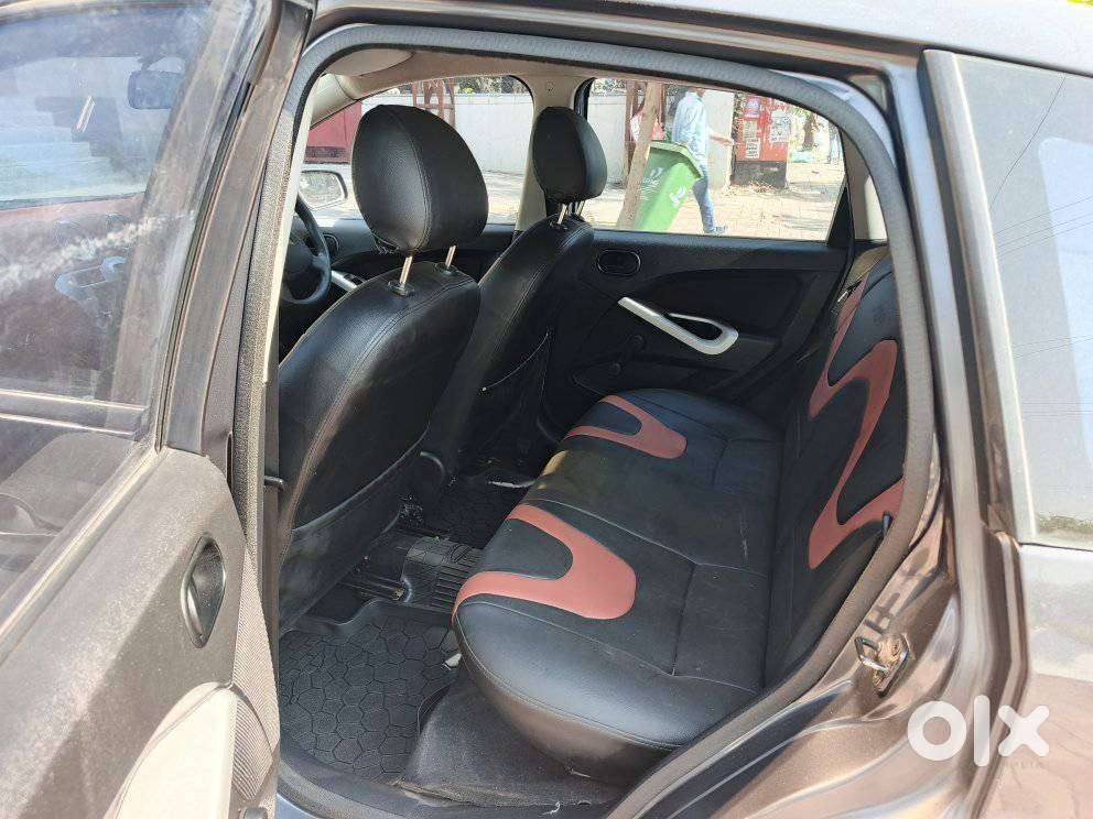 Ford Figo 1.2 Duratec Petrol Titanium, 2010, Petrol