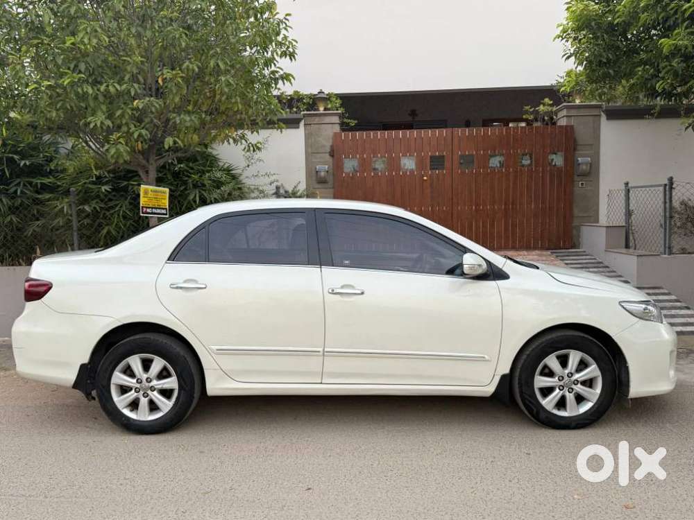 Toyota Corolla Altis 2010-2013 G, 2012, Diesel