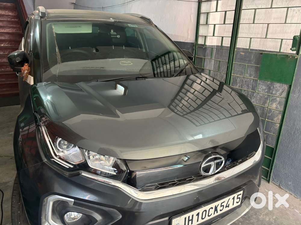 Tata Nexon Petrol Well Maintained