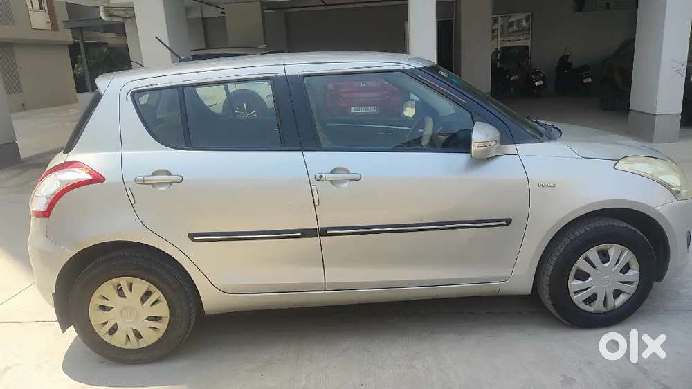 Maruti Suzuki Swift 2013 Diesel 64500 Km Driven
