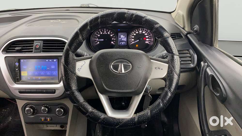 Tata Tiago 1.2 Revotron Xm, 2017, Petrol