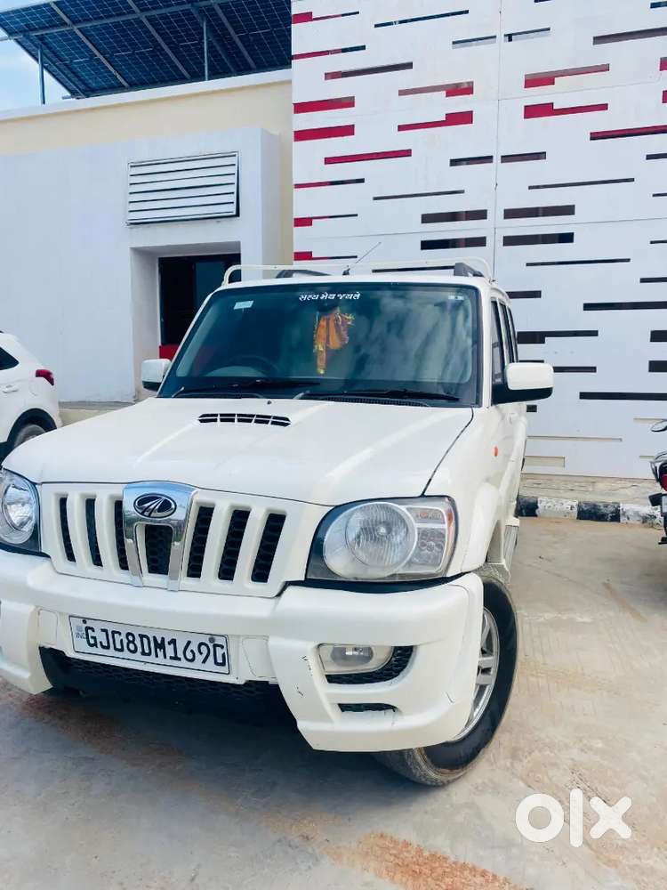 Mahindra Scorpio Vlx 2014
