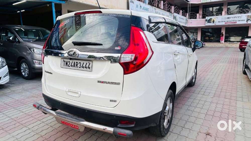 Mahindra Marazzo M6, 2019, Diesel