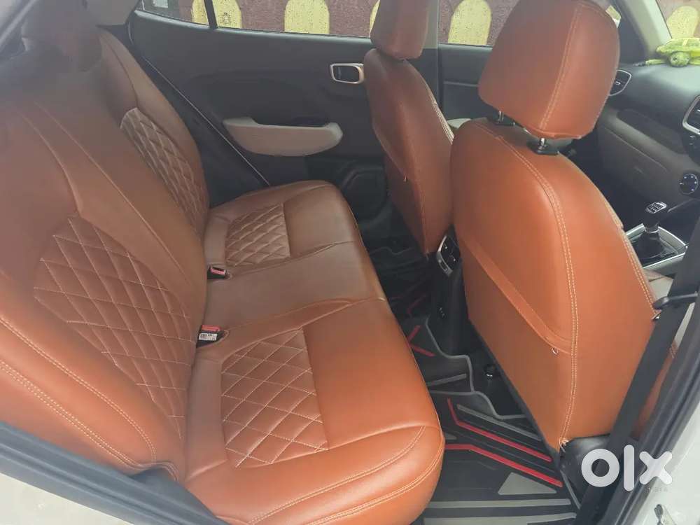Hyundai Venue 2022 Diesel 42000 Km Driven