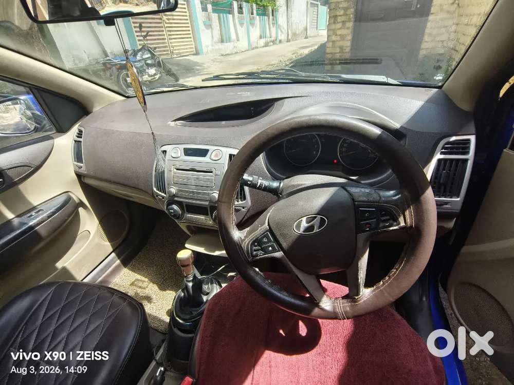 Hyundai I20 2011 Cng $ Petrol 100000 Km Driven