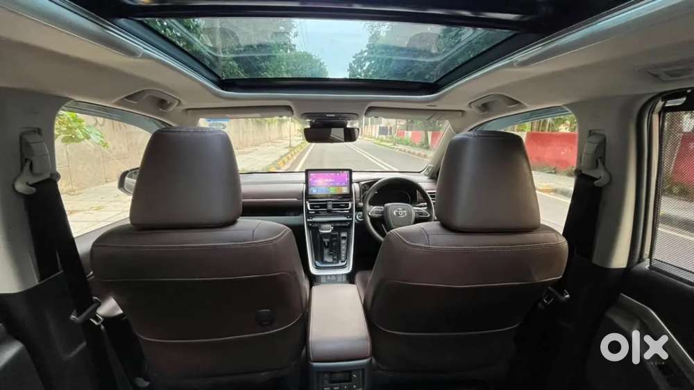 Toyota Innova Hycross 2.0 Zx (o) Hybrid 7 Str, 2026, Petrol