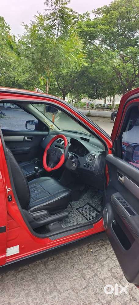 Maruti Suzuki Swift Vxi Cng, 2011, Cng & Hybrids