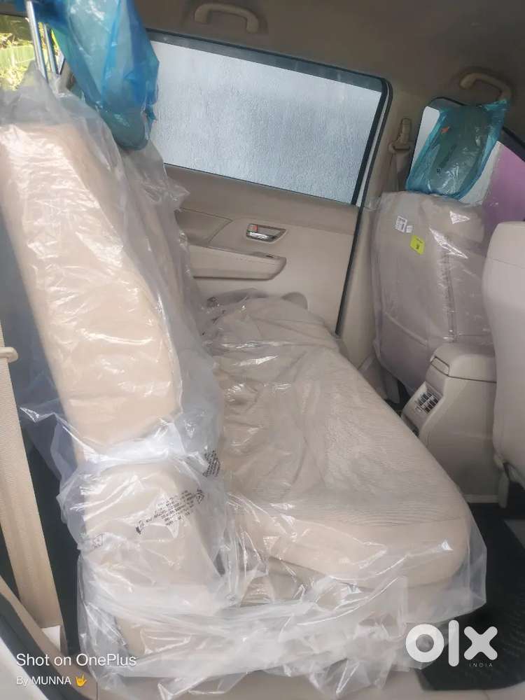 Maruti Suzuki Ertiga 2025 Petrol 702 Km Driven