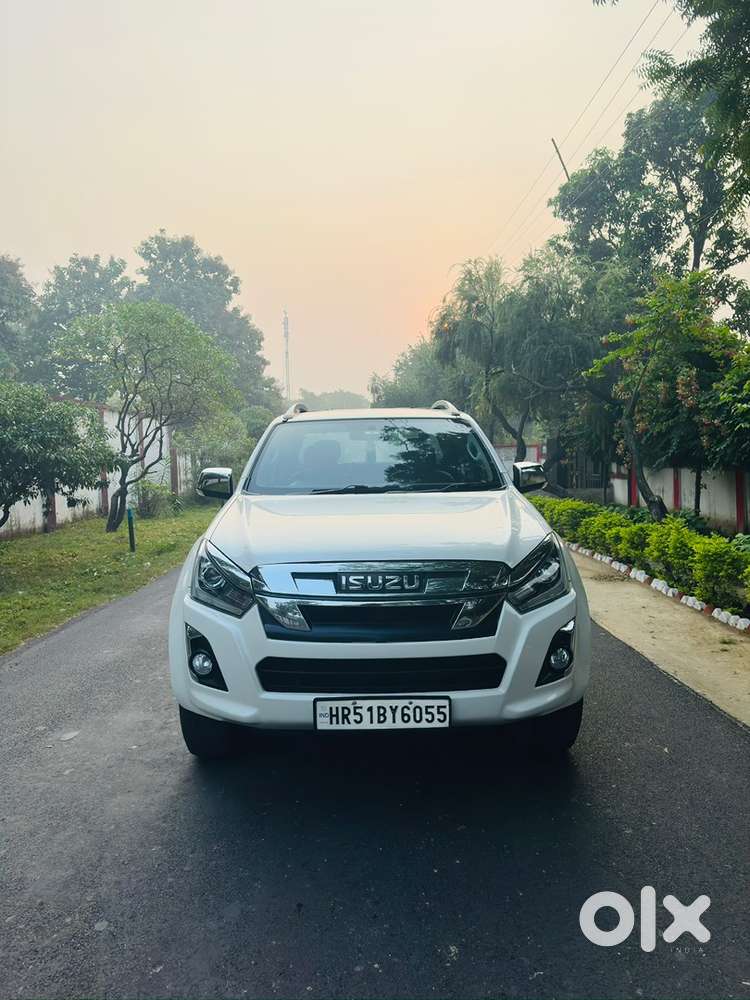 Isuzu D-max V-cross 2019