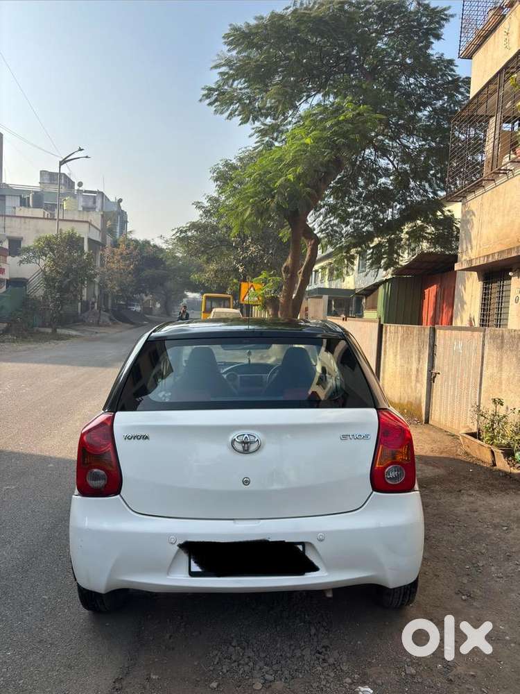 Toyota Etios Liva 2011