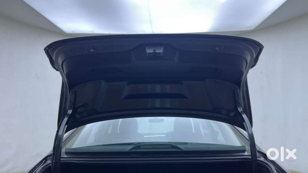 Volkswagen Virtus 1.0 Topline Tsi At, 2023, Petrol
