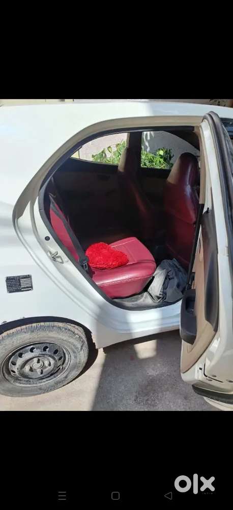 Hyundai Eon 2012 Lpg 90000 Km Driven