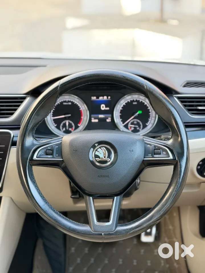Skoda Superb 2.0 L&k Tsi At, 2020, Petrol