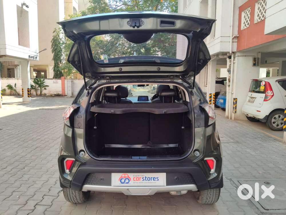 Tata Nexon Amt Xza Plus, 2023, Petrol