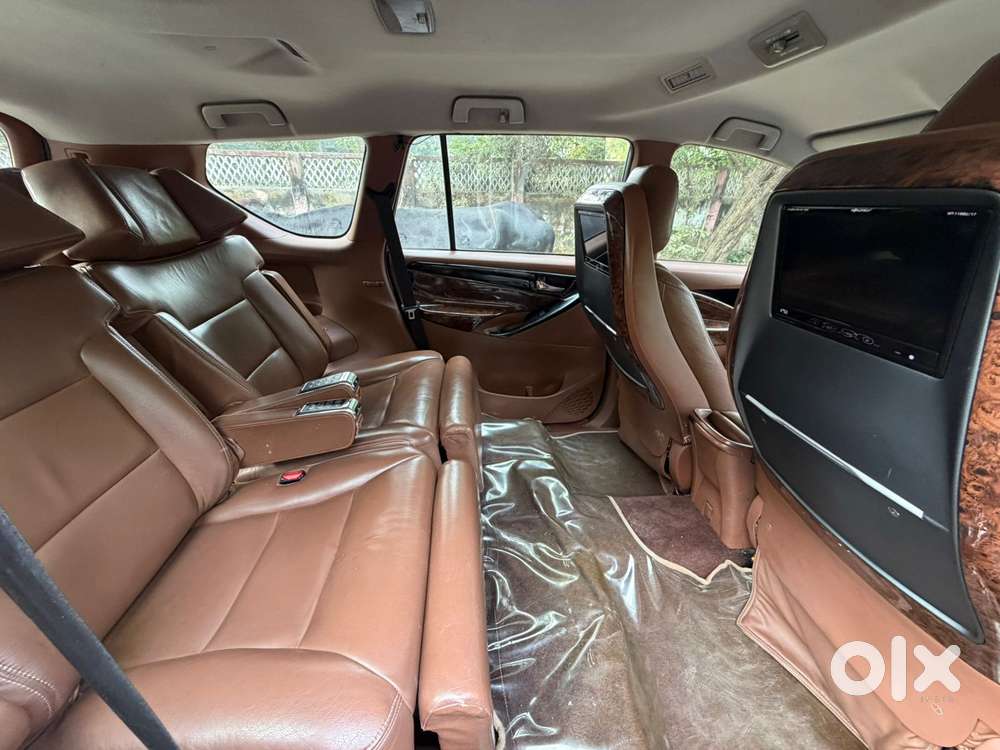 Toyota Innova Crysta 2.8 Gx At, 2017, Diesel