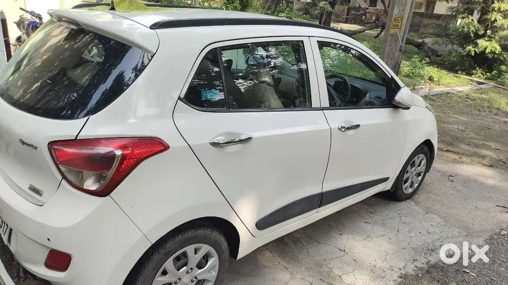 Hyundai Grand I10 2014 Diesel 74000 Km Driven