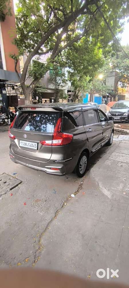 Maruti Suzuki Ertiga 1.4 Vxi Cng Anniversary Edition, 2021, Cng & Hy..