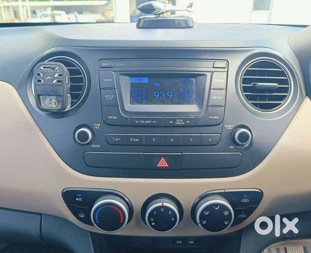 Hyundai Grand I10 Sportz, 2016, Petrol