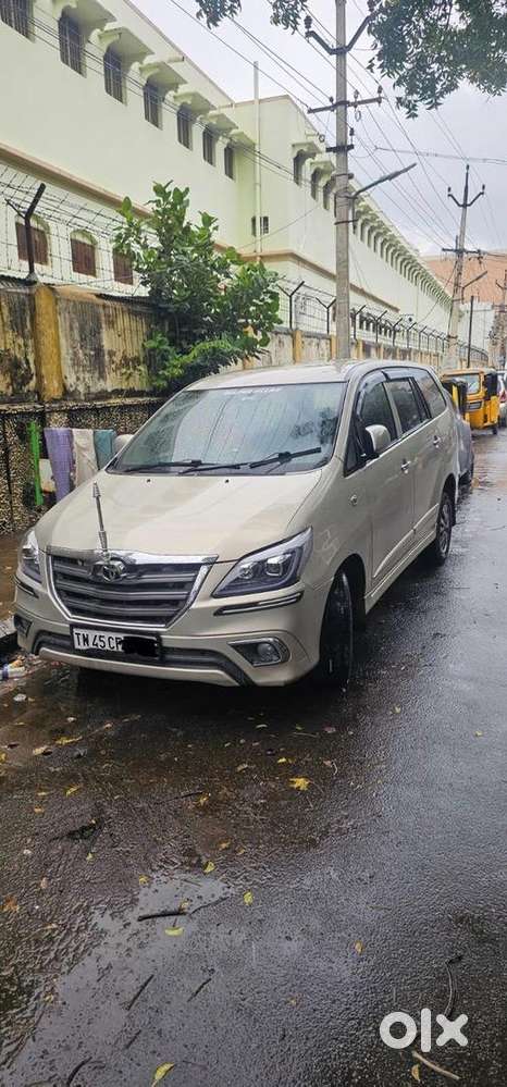 Toyota Innova 2015 Diesel 122000 Km Driven