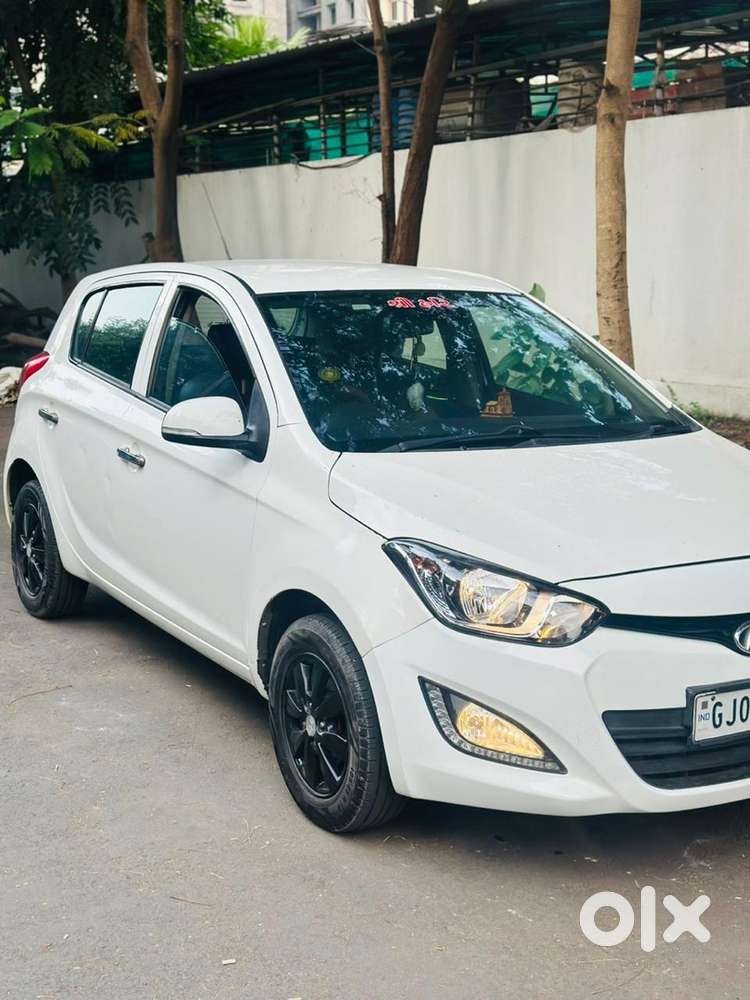 Hyundai I20 2012 Petrol 80000 Km Driven
