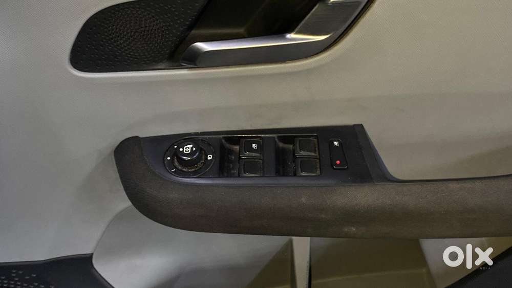 Tata Altroz Xz, 2020, Petrol