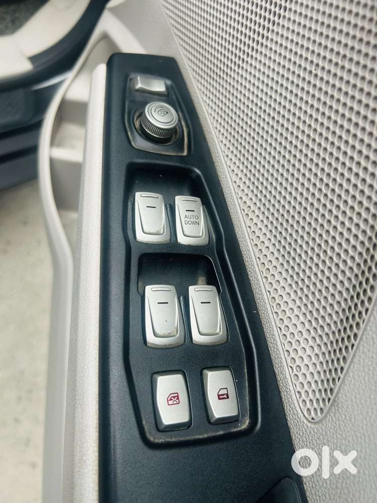Mahindra Xuv300 W6, 2021, Petrol