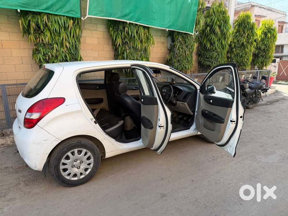 Hyundai I20 2010 Petrol 65000 Km Driven