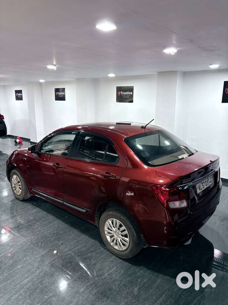  Maruti Suzuki Swift Dzire Vxi Amt  2017 Model