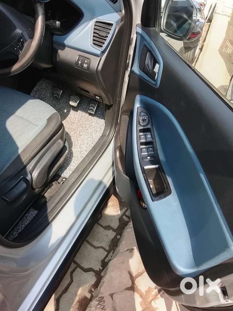 Hyundai New I20 2018 Petrol 150000 Km Driven