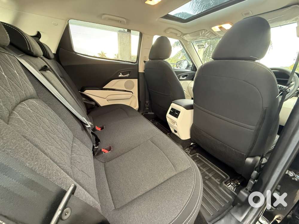 Xuv 3xo Ax5l 1.2l Tgdi Turbo Petrol Automatic