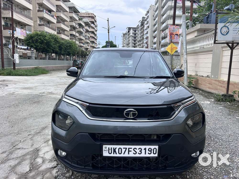 Tata Punch 1.2 Revotron Creative Ira Dual Tone, 2024, Petrol