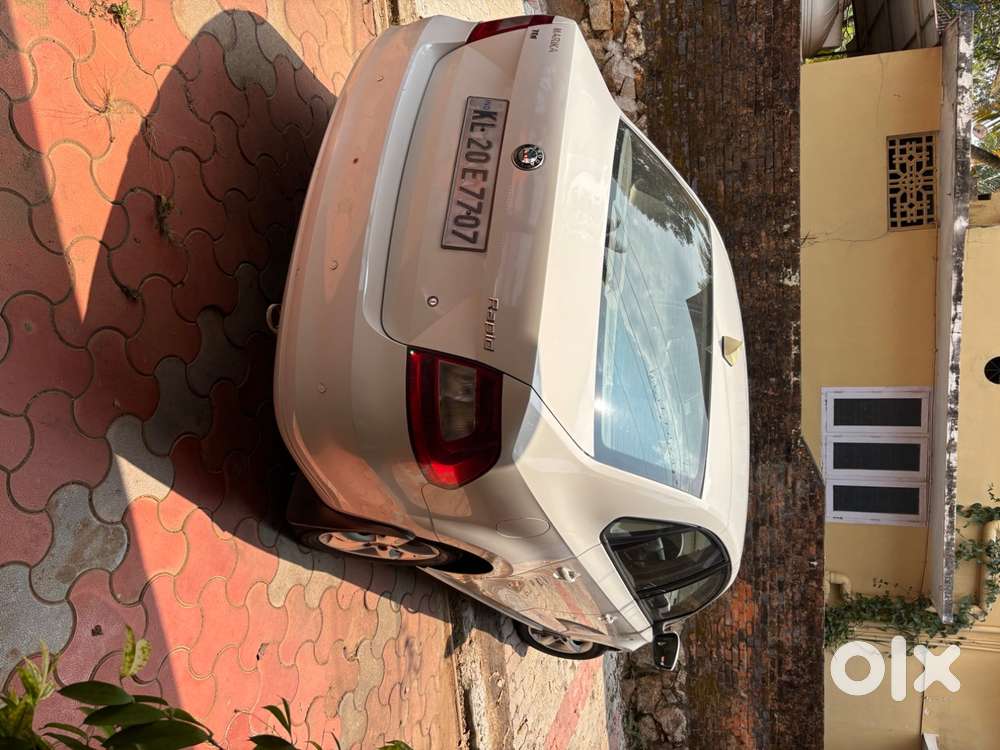 Skoda Rapid 2012 Diesel 75000 Km Driven