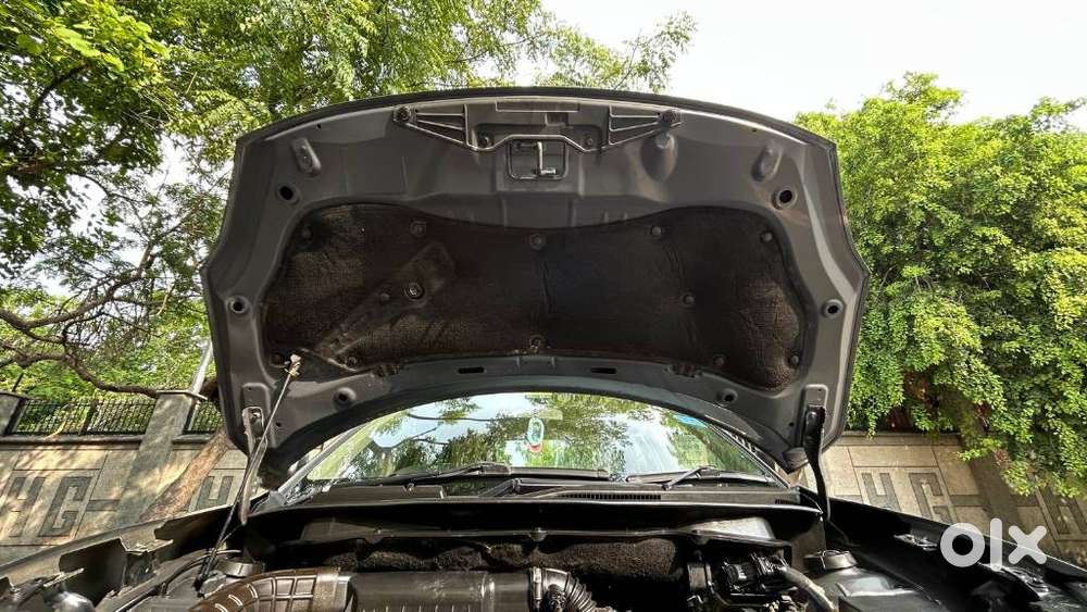 Maruti Suzuki Swift Dzire Vxi Optional, 2017, Petrol