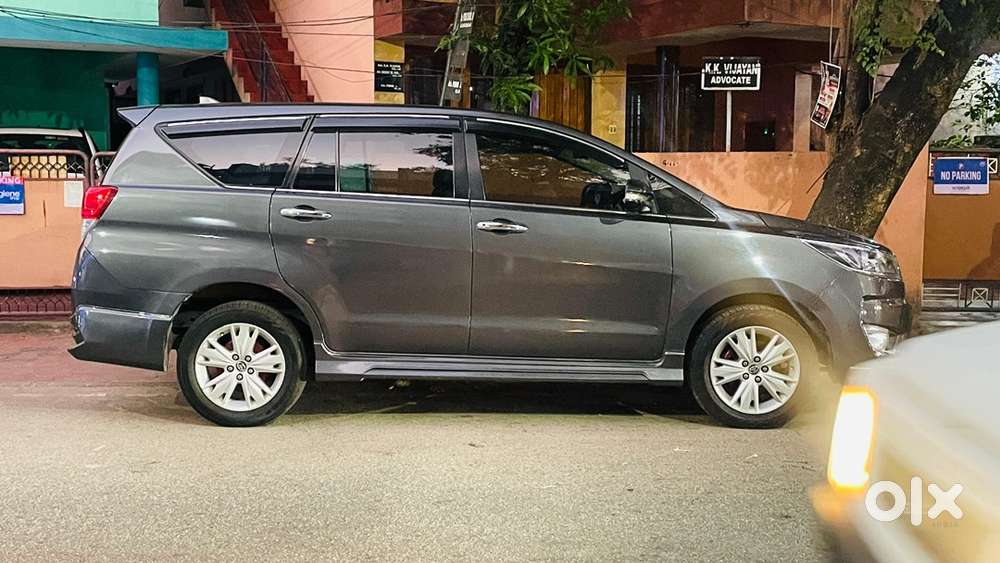 Finance Available Toyota Innova Crysta 2017 Diesel 146000 Km Driven