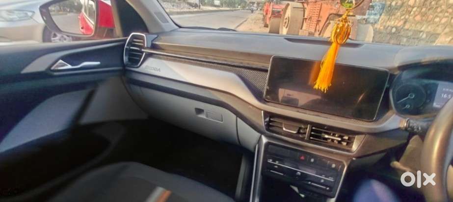 Skoda Kushaq 1.0 Tsi Ambition, 2024, Petrol
