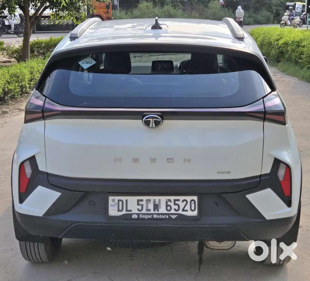 Tata Nexon Petrol Plus Icng 2025