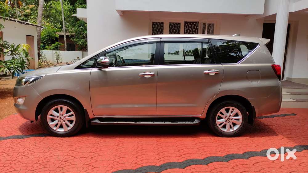 Toyota Innova Crysta 2.8 Gx At, 2017, Diesel