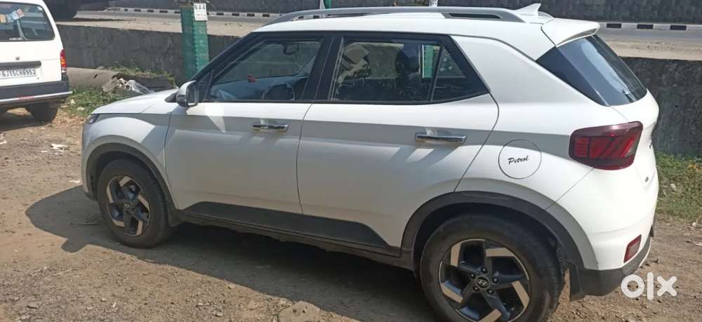 Hyundai Venue 1.0 Sx (o) Turbo Dct, 2019, Petrol