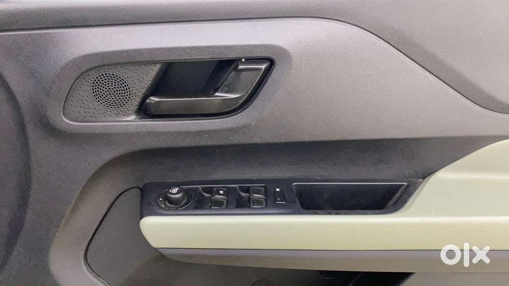 Tata Punch Camo Adventure Mt, 2022, Petrol