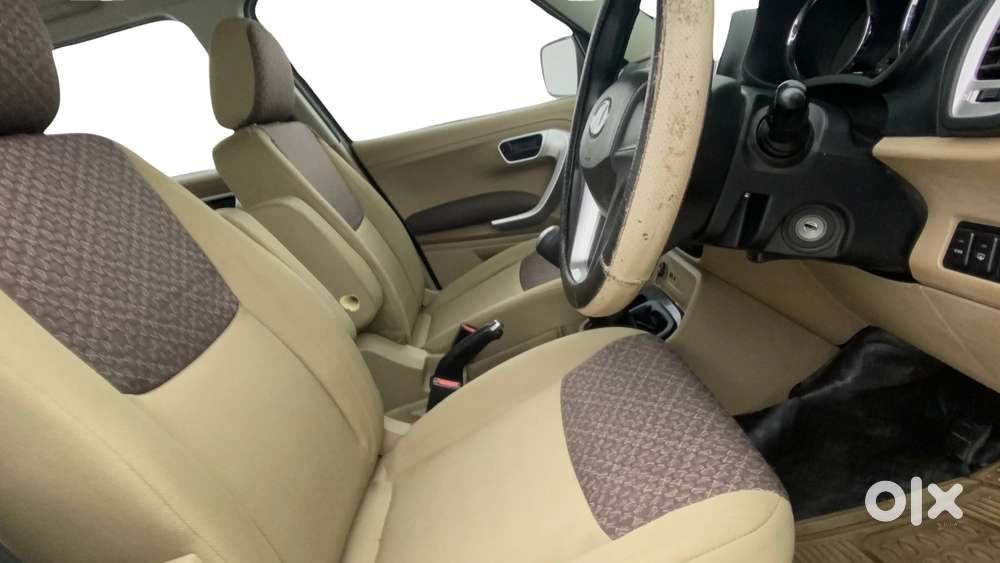 Mahindra Tuv 300 Mhawk100 T8, 2018, Diesel