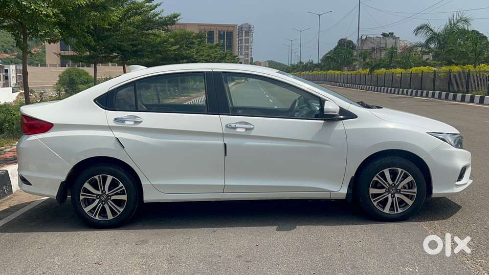 Honda City 2022 Petrol Showroom Condition