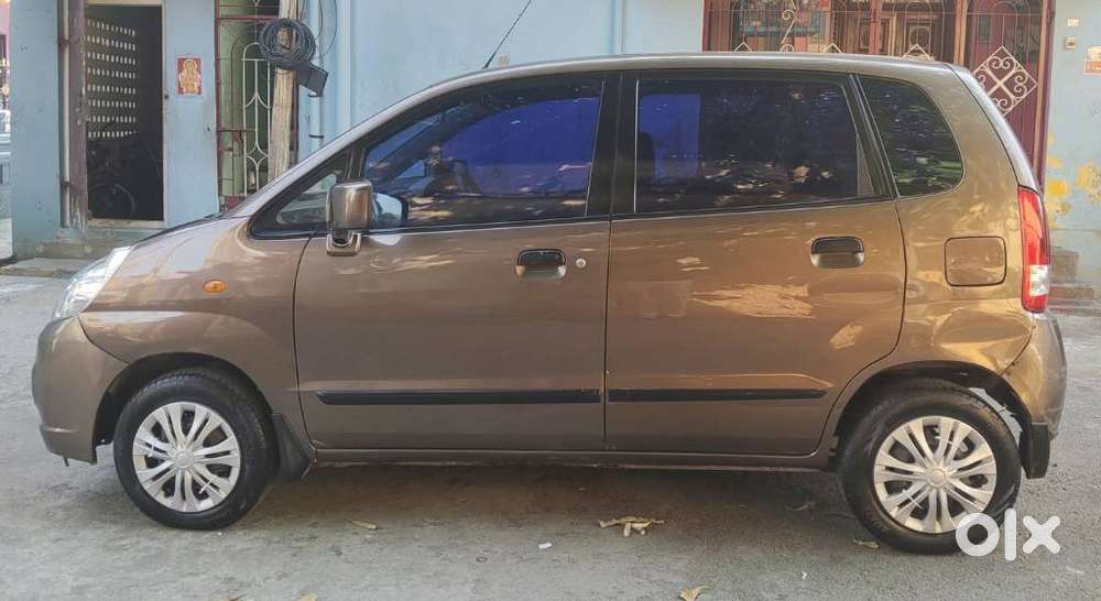 Maruti Suzuki Estilo Lxi Bs-iv, 2012, Petrol